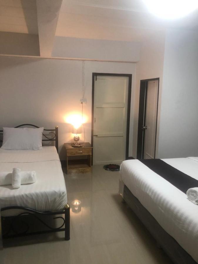 Hotel Y&N House Prachuap Khiri Khan Exterior foto